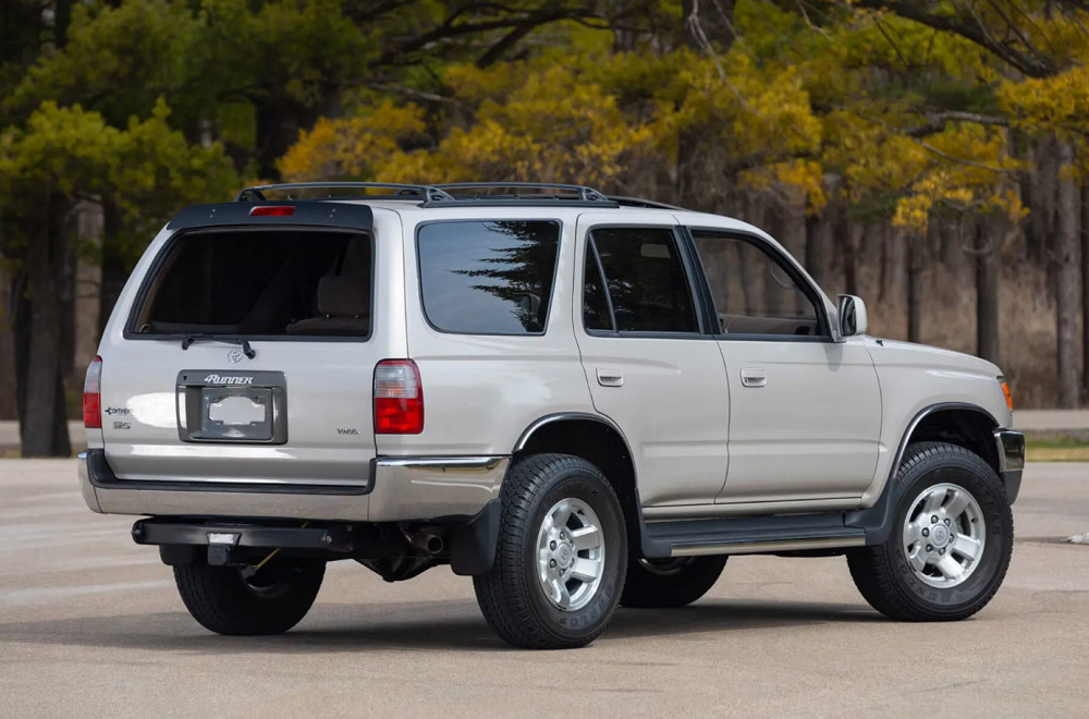 Toyota stara 30 godina prodata skuplje nego potpuno novi model FOTO