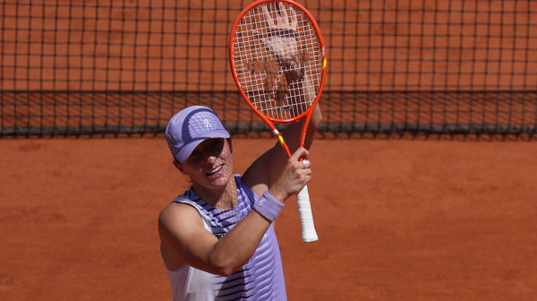 Švjontek, Paolini i Kasatkina u drugom kolu Rolan Garosa