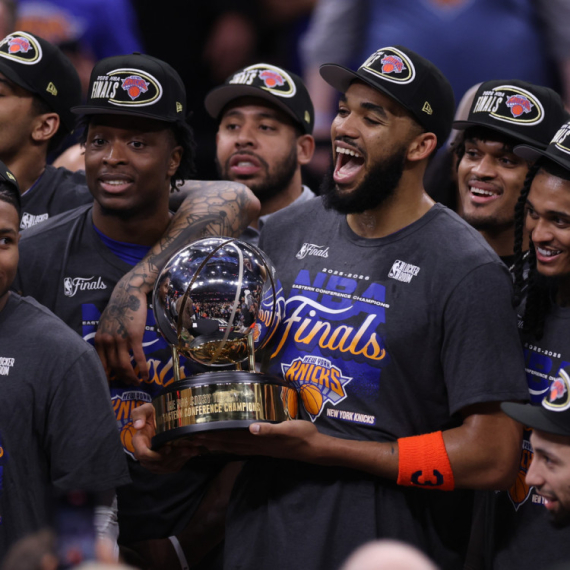 Moćni Niksi sa +37 do finala NBA! VIDEO