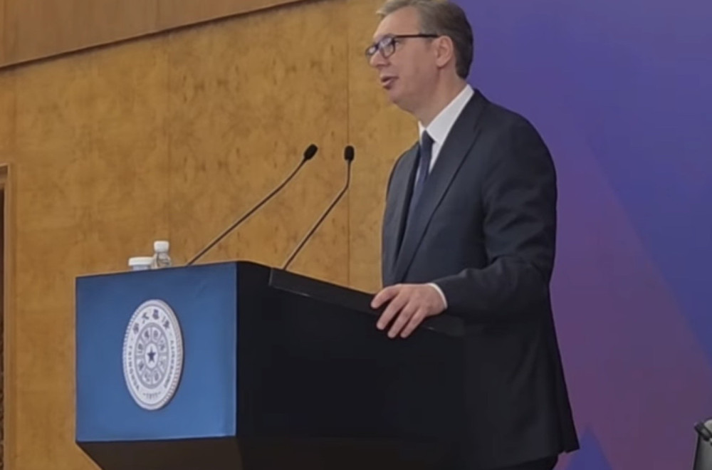 Vučić održao govor na Univerzitetu Ćinghua: "Čvrsto prijateljstvo sudbina za Srbiju i Kinu" VIDEO
