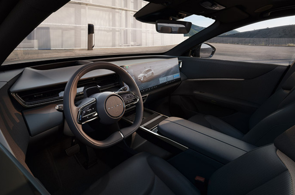 Mazda CX-6e enterijer – japansko nasleđe i evropski zahtevi