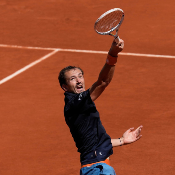 Senzacija u Parizu: Medvedev eliminisan!