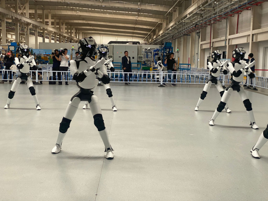 Vučić: Za dva meseca ćemo imati robote proizvedene u Srbiji; Na EXPO 2027 ćemo imati robote svuda VIDEO