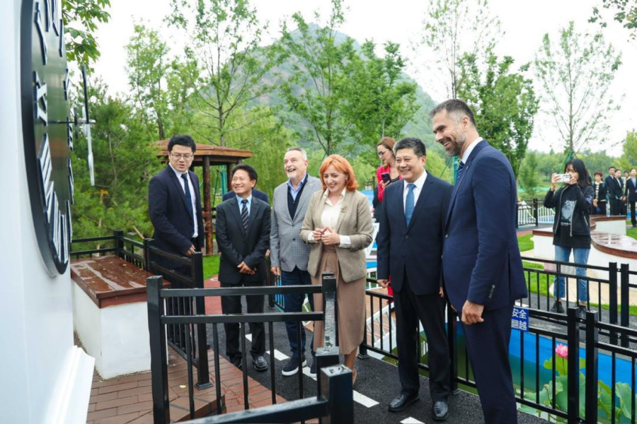 U Kini otvoren park prijateljstva Novog Sada i Đinana
