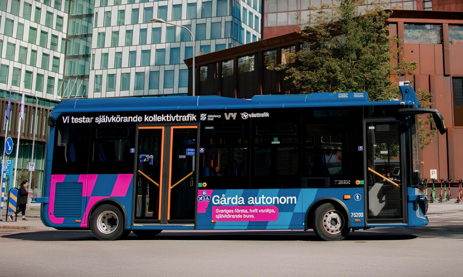 Fijasko na prvoj vožnji: Autonomni autobus sudario se sa tramvajem nakon par kilometara