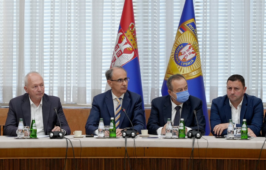 Počela vanredna sednica Vlade zbog problema sa vodosnabdevanjem u Moravičkom okrugu