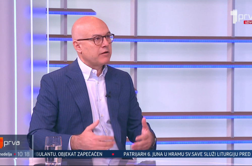 Vučević o udarima na Vučića: "Dehumanizacija na tri polja"; "Napadaju ga jer je zemlji vratio dostojanstvo"
