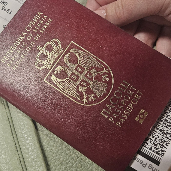 "Kada su mi videli pasoš sklonili su me"; Srbi otkrili predrasude koje vladaju u svetu