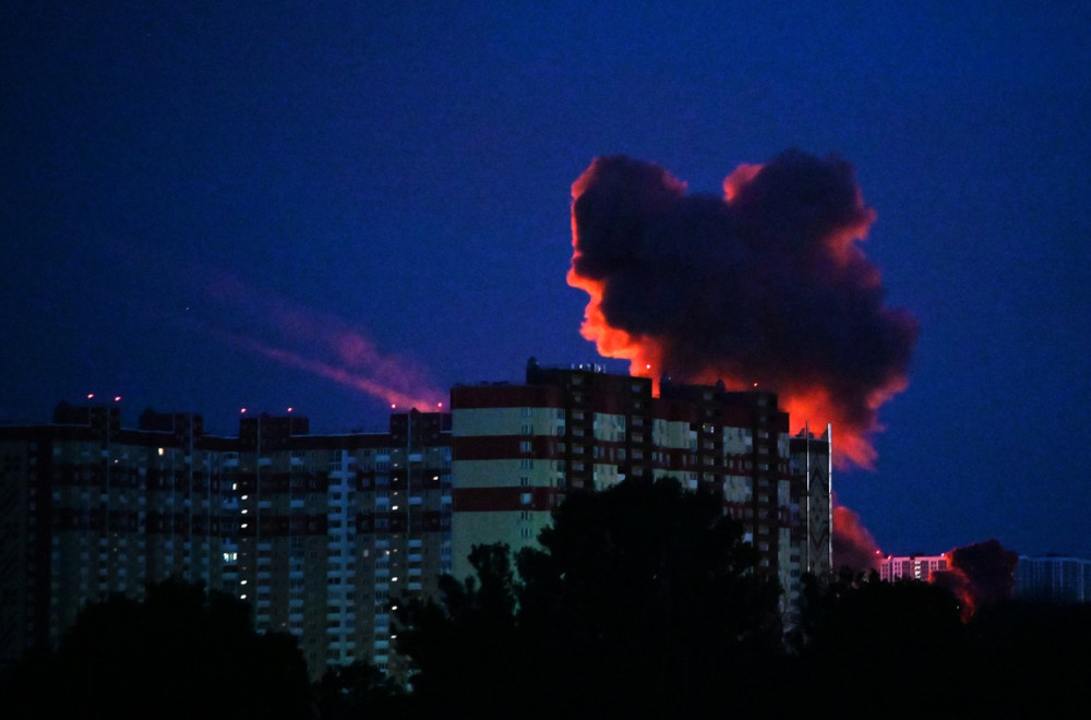 Massive attack on Kyiv: The city is in flames PHOTO/VIDEO