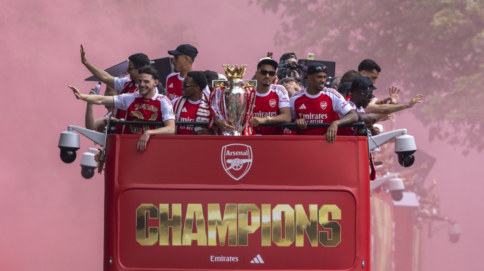 Arsenal sprema veliko leto
