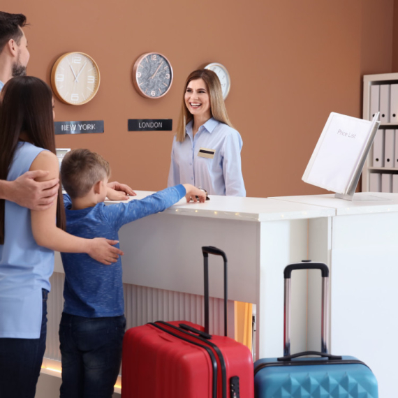 Ova zemlja menja način prijave gostiju u hotelima: Evo šta će se koristiti umesto pasoša