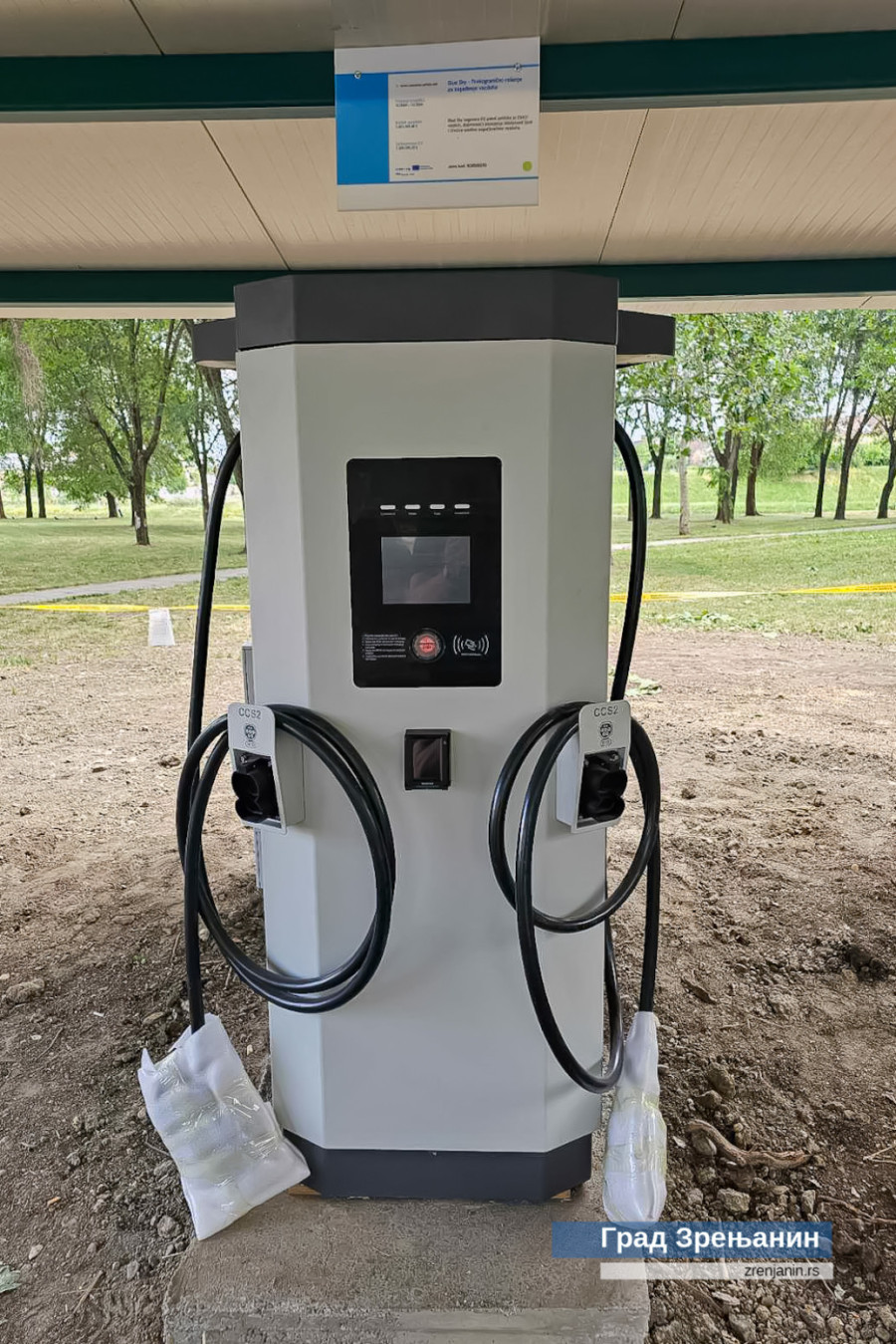 Zrenjanin pravi važan korak ka zelenijem saobraćaju: U toku postavljanje EV punjača u centru grada
