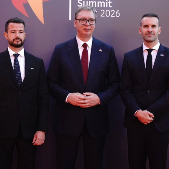 Vučić sa Milatovićem i Spajićem: "Sa domaćinima ovogodišnjeg Samita EU - Zapadni Balkan" FOTO