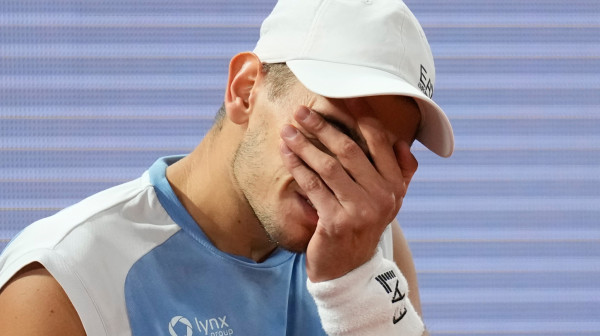 Katastrofa: Italijan predao meč polufinala Rolan Garosa!