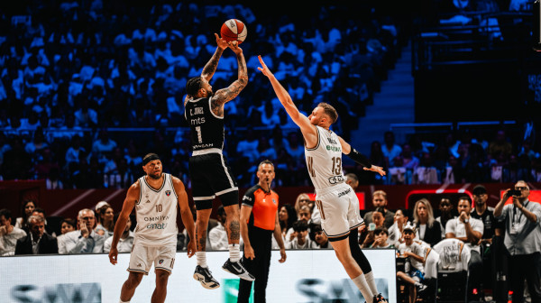 Dubai ili Partizan? Svi pričaju o neverovatnom košu Kalatesa