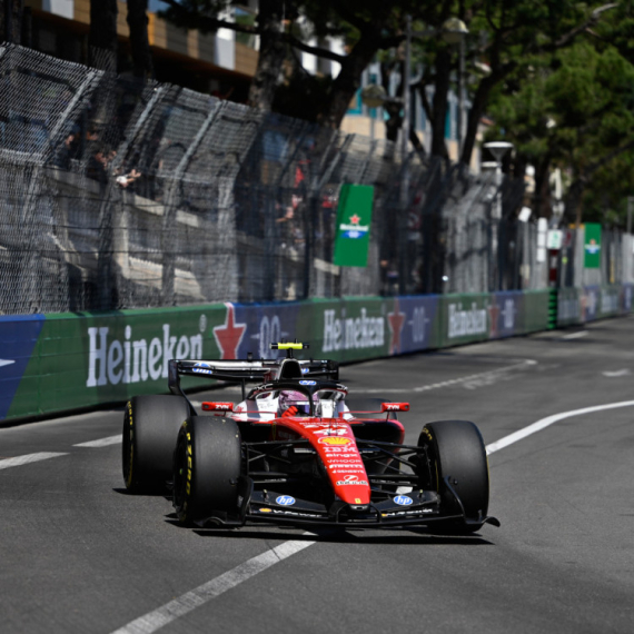 Šampion Formule 1 poručio Ferariju: "Izaberite Hamiltona"