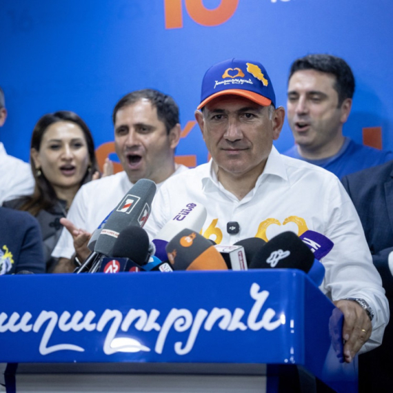 Pašinjan proglasio pobedu na parlamentarnim izborima u Jermeniji