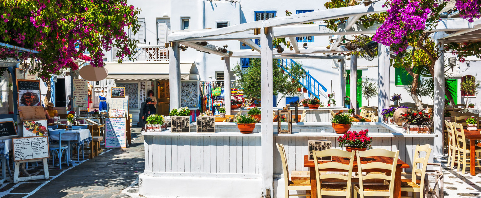 Ovako izgleda pravi grčki raj: Destinacija koja mami turiste belim kućama i šarmantnim uskim uličicama FOTO