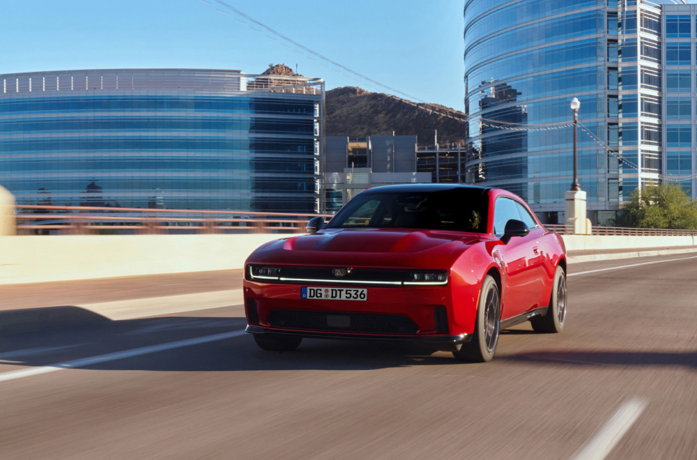 Američki "mišići" i kod nas: Pogledajte cenu za novi Dodge Charger u Evropi FOTO