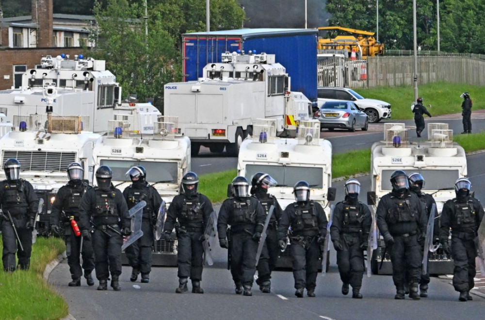 And the chaos continues — Europe is beginning to "burn"; The streets resemble a war zone PHOTO/VIDEO