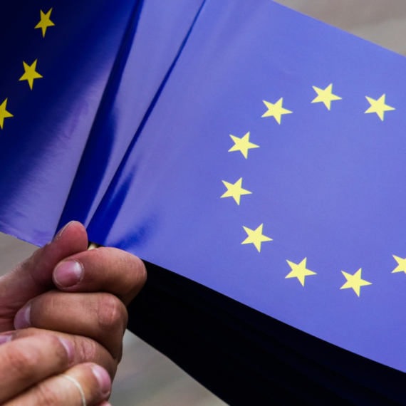 Skandal; NVO iz Srbije dobija pare od EU da "oživljava proširenje", a stopira Srbiju