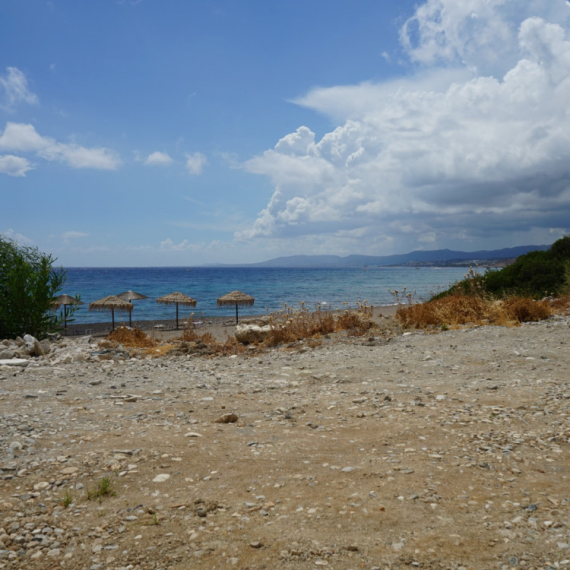 Kanalizacija završila u moru na omiljenoj plaži Srba u Grčkoj; Uvedena hitna zabrana kupanja VIDEO