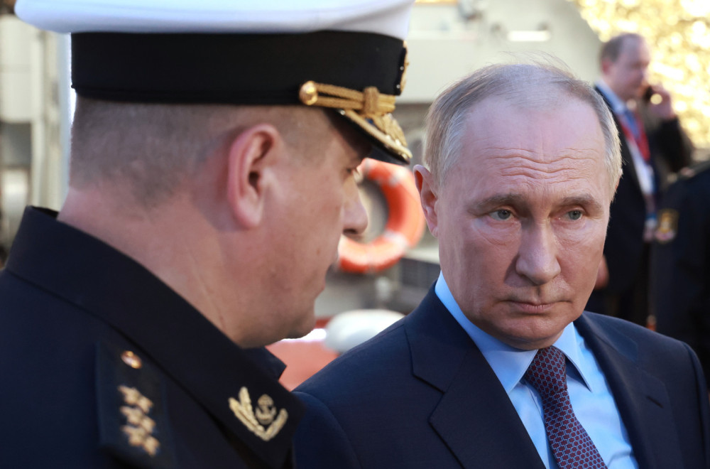 Putin je sateran u ćošak