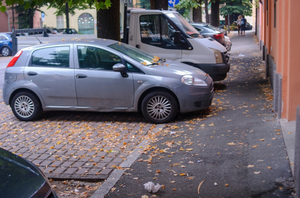 "Ne znam da li ga pokreće benzin, metan ili čista mržnja prema otpadu": Najpošteniji oglas za Punta ikada