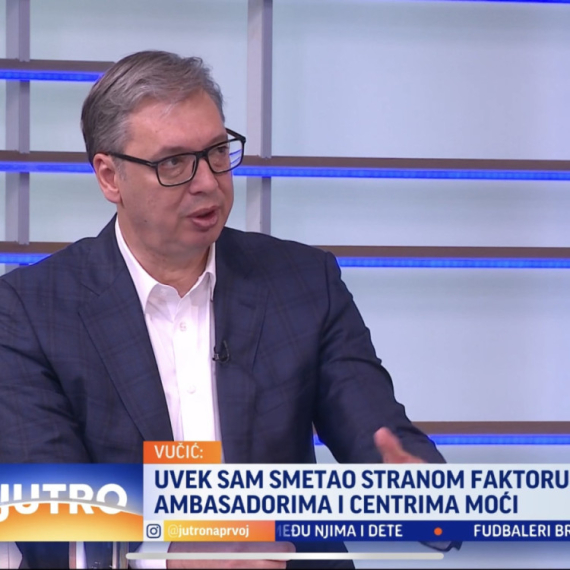 Vučić: "Srbija ima najveće plate u regionu"; "Prvi put u istoriji 14 godina imamo stabilan kurs dinara"