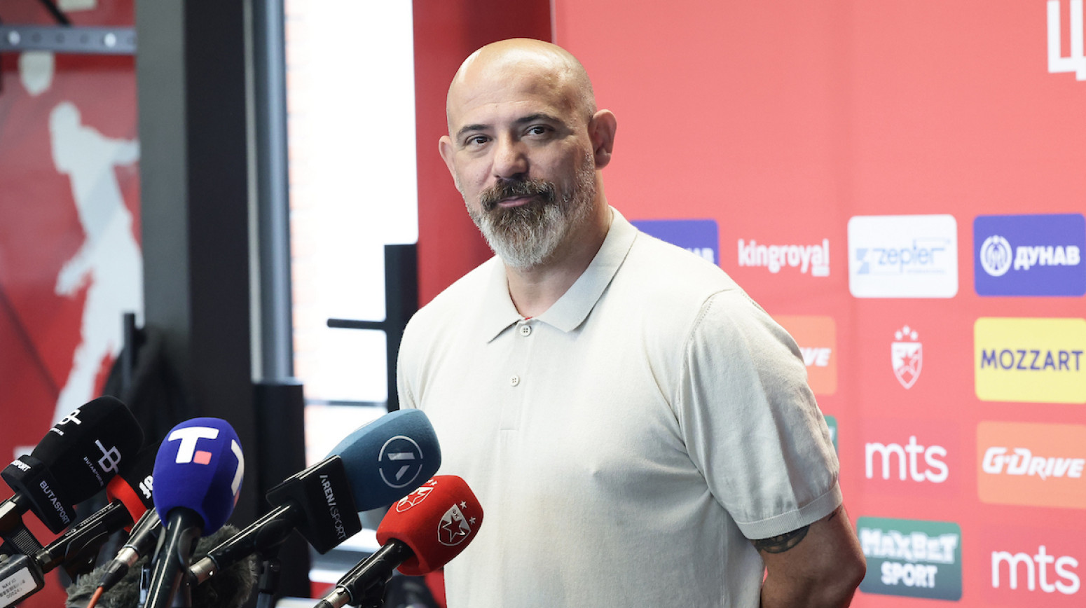 Zvezda krenula ka LŠ – Terzić poslao upozorenje; Stanković najavio "bombu" VIDEO