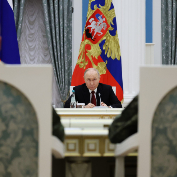 Procurili deklasifikovani dokumenti: Putin pada?