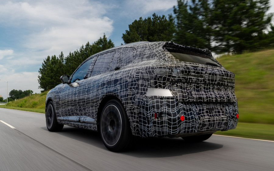 BMW je stavio svoju najveću bateriju ikada u novi X5