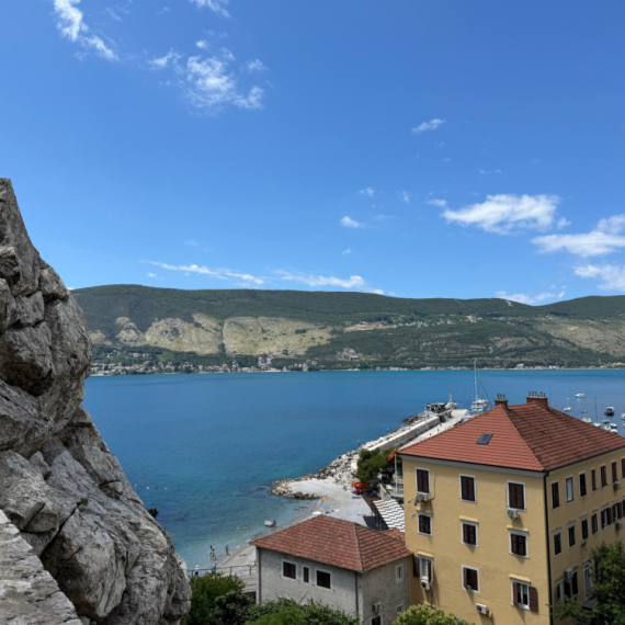 Cene smeštaja u Crnoj Gori: Evo koliko je potrebno jednoj porodici za odmor na primorju