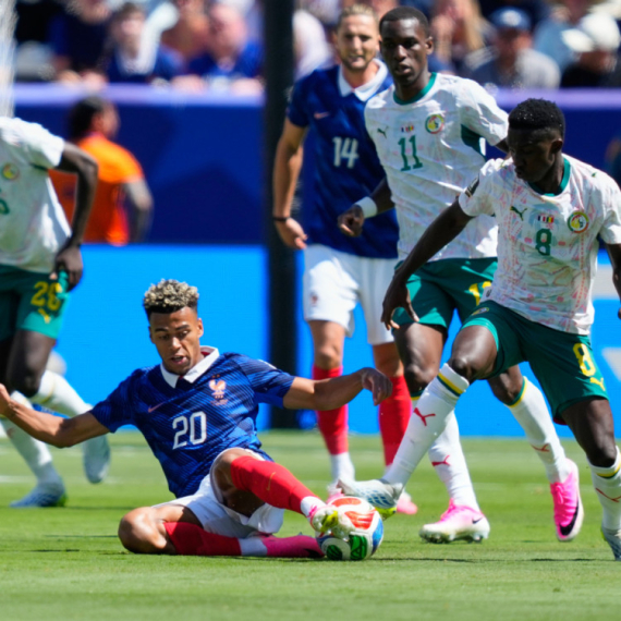 Mirno u Njujorku: Francuska oprezna, Senegal se trudi