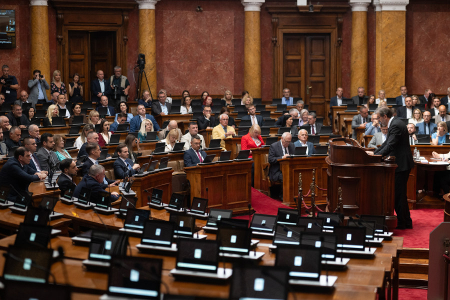 Posebna sednica Skupštine Srbije; Miroljub Tomić položio zakletvu za predsednika Vrhovnog suda FOTO/VIDEO