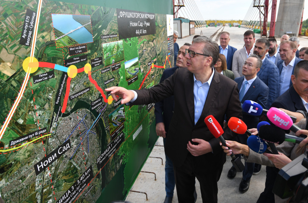 Vučić: "Do kraja mandata završićemo mnogo infrastrukturnih projekata"; "Moravski koridor važan za ekonomiju"