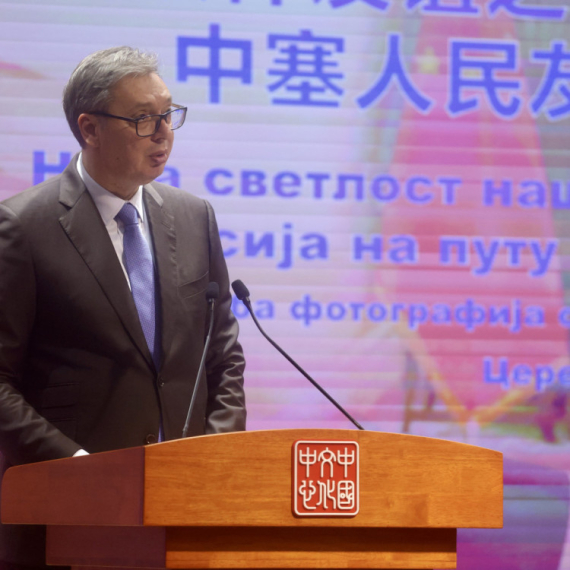 Vučić u Kineskom kulturnom centru: "Obeležavamo istoriju, proslavljamo sadašnjost i gledamo u budućnost"