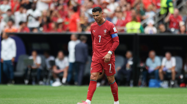 "Ako je timski igrač, Ronaldo treba da sedne na klupu"