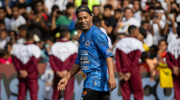 Ronaldinjo se vraća fudbalu!