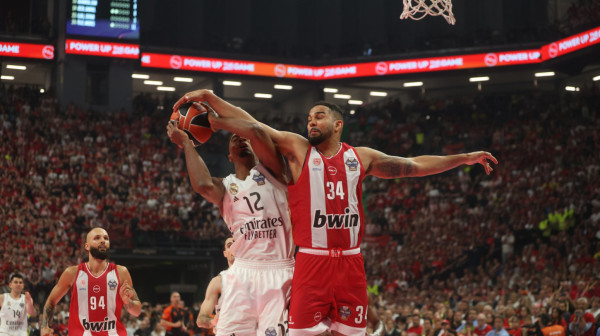 Partizan prati šampiona Evrope?!