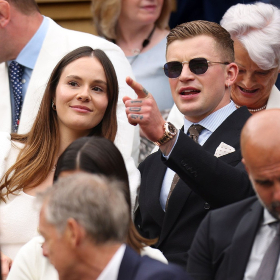 Gordon Remzi postaje deda; Njegova ćerka čeka prvo dete sa šampionom u plivanju FOTO