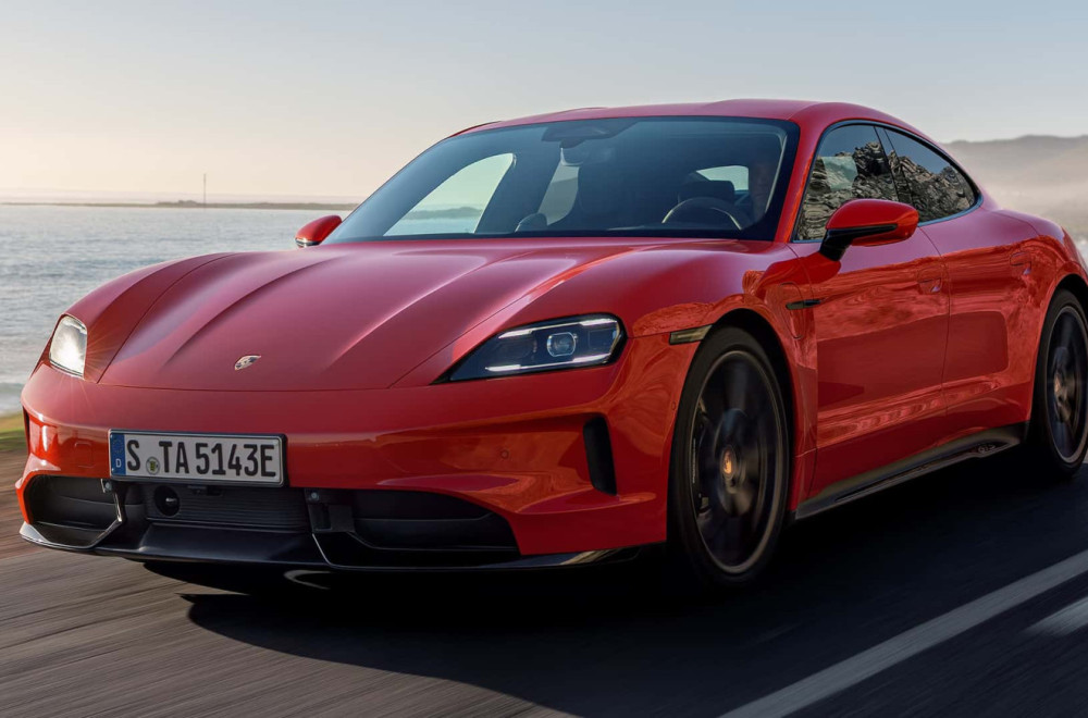 Porsche napravio neočekivan zaokret: Električni Taycan dobio "menjač" sa osam brzina FOTO