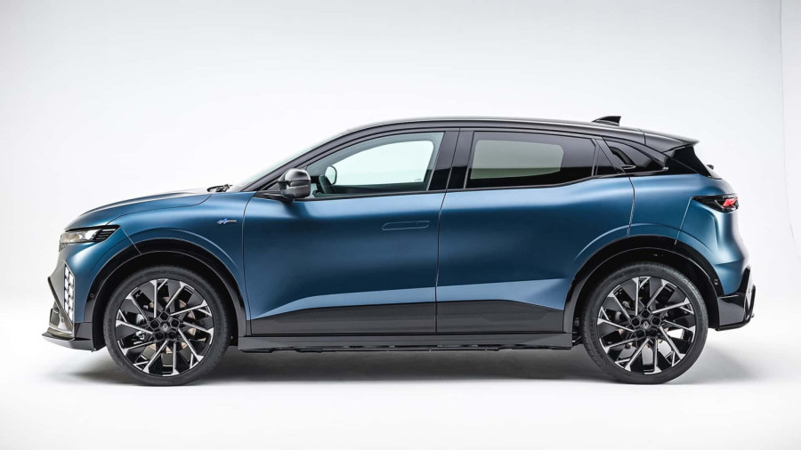 Renault osvežio električni Megane: Veći domet, brže punjenje i potpuno novo lice FOTO