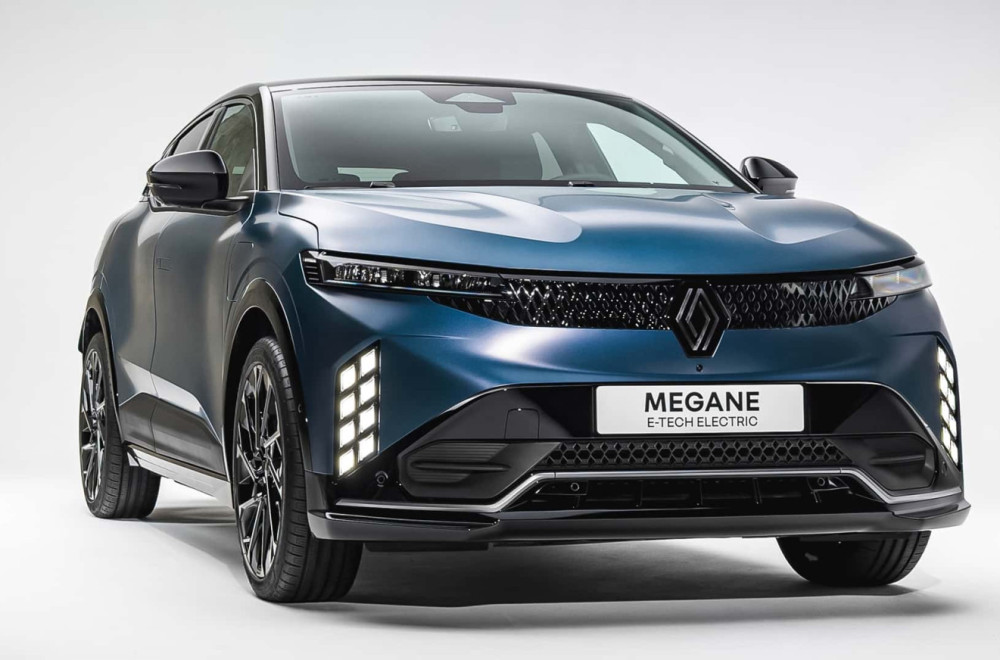 Renault osvežio električni Megane: Veći domet, brže punjenje i potpuno novo "lice" FOTO