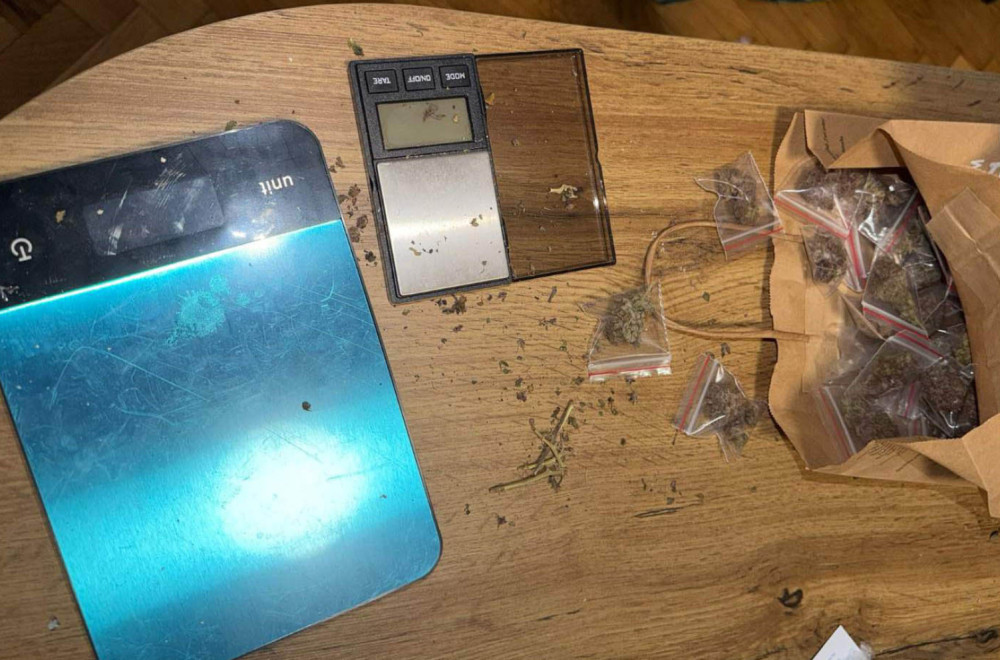 U Novom Sadu uhapšen muškarac zbog preprodaje droge