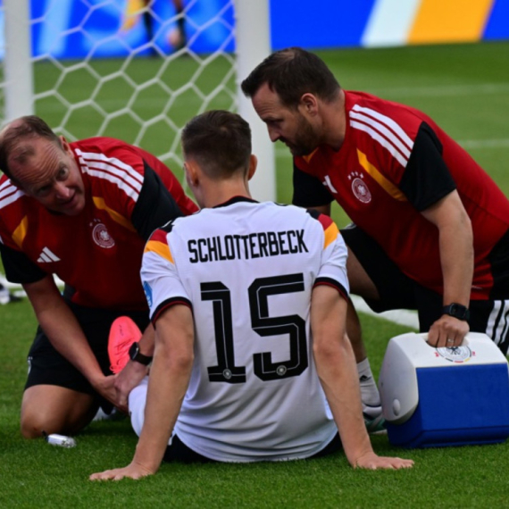 Udarac za Nemačku – defanzivac završio Mundijal