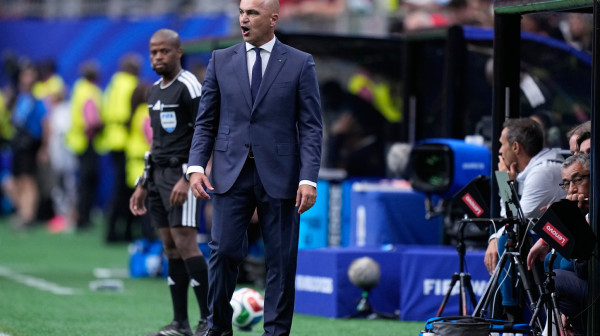 Ronaldo se "seli" na klupu?
