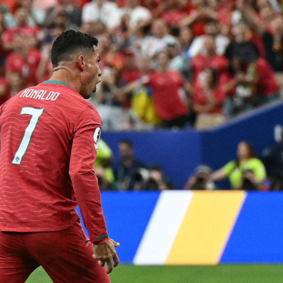 Ronaldo bio blizu het-trika – Portugal razbija! VIDEO