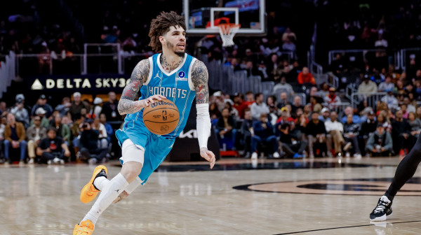 NBA "bomba": Šarlot šalje Lamela Bola u Minesotu!