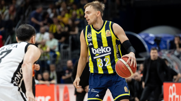 Fenerbahče otpustio četvoricu košarkaša